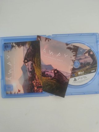 Death's Door y Away The Survival Series PS5