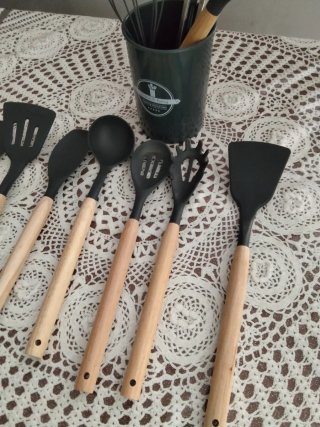 Set Mestoli Silicone e Legno Grigio