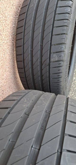 2 Ruedas de coche