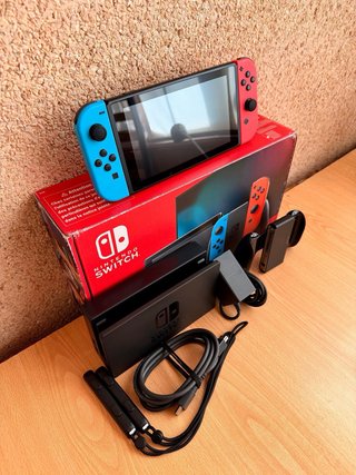 Nintendo Switch Azul y Rojo