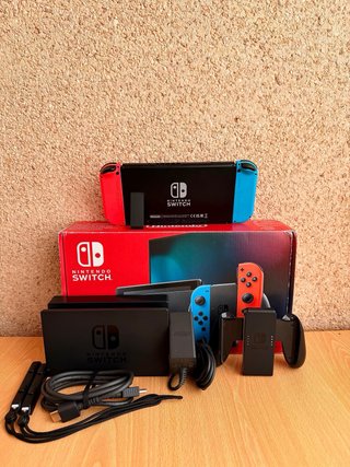 Nintendo Switch Azul y Rojo