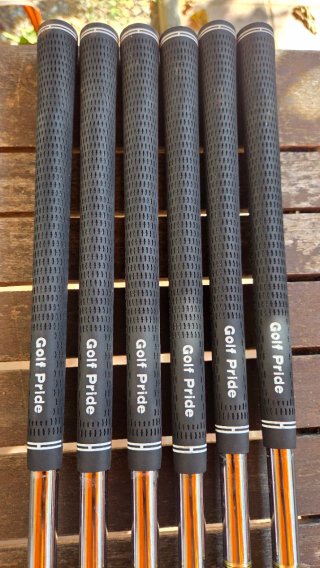 Hierros Titleist 990 juntos o individuales