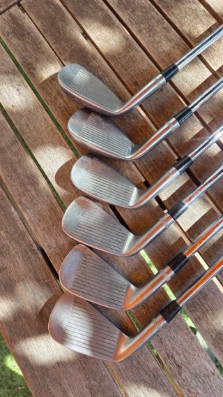 Hierros Titleist 990 juntos o individuales