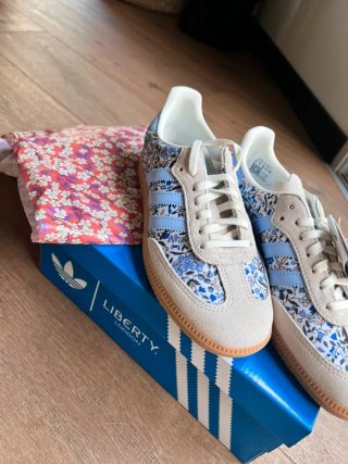 Adidas Samba OG Talla 42 Floral