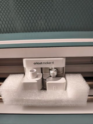 Cricut Maker 4 - Smart Cutting Machine