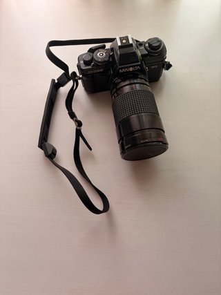 Minolta X-700 MPS Cámara Analógica Negra