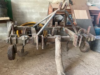 Cultivador 7 brazos