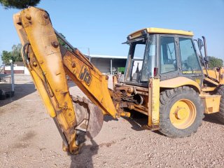 Retroexcavadora JCB 4CX