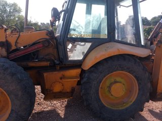 Retroexcavadora JCB 4CX