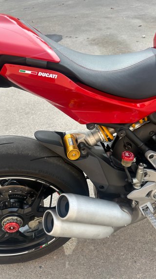 Ducati Supersport 950s 2021 Roja