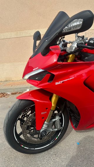 Ducati Supersport 950s 2021 Roja