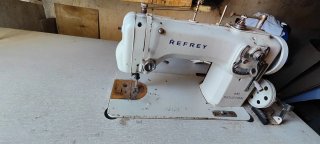 Máquina de coser industrial Refrey