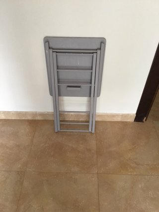 Mesita rinconera plegable restaurada