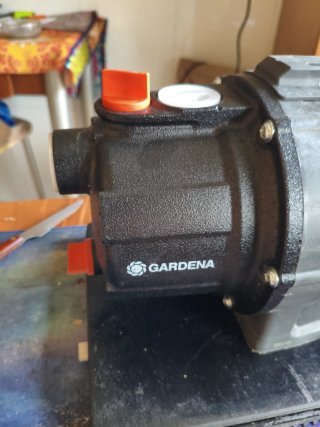 Bomba de jardín Gardena 3700/4