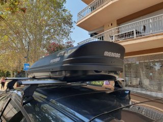 Menabo Marathon 320 Dark + Barras Omega Plus M