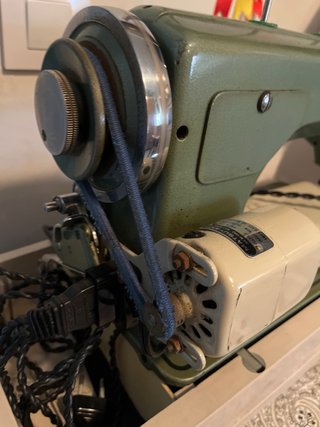 Máquina de coser Refrey Preferida