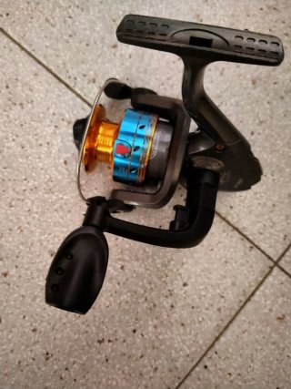 Carrete de pesca ET200