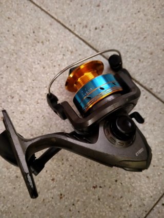 Carrete de pesca ET200
