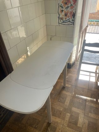 Mesa cocina 2 sillas y 2 banquetas