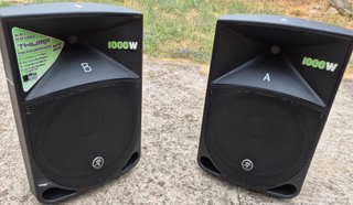2 Altavoces Mackie Thump 12 con Bolsas