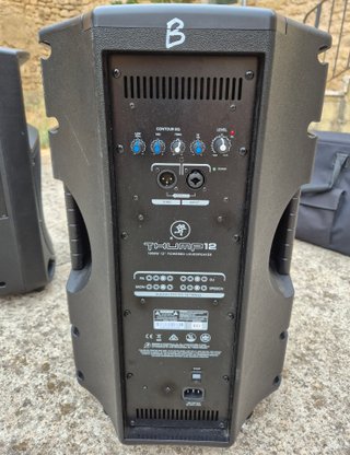 2 Altavoces Mackie Thump 12 con Bolsas