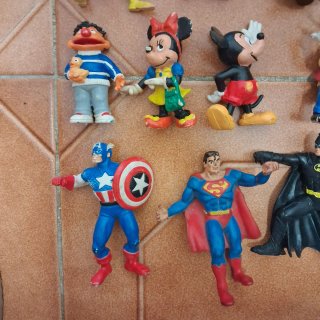 Lote 18 figuras PVC Comics Spain Eura Superman