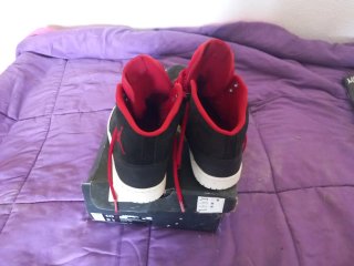 Nike Air Jordan Talla 43 Negro/Rojo