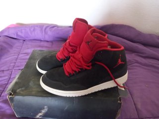 Nike Air Jordan Talla 43 Negro/Rojo