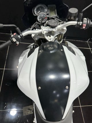 F800R DESDE 132€/MES