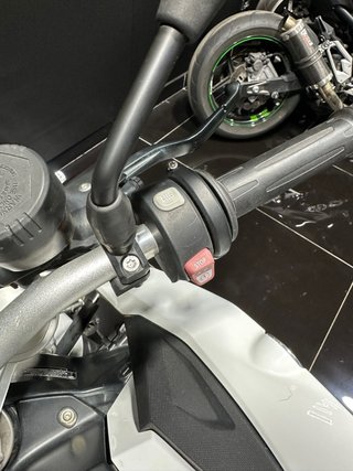 F800R DESDE 132€/MES