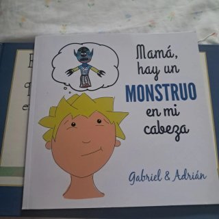 Libro mamá hay un monstruo en mi cabeza