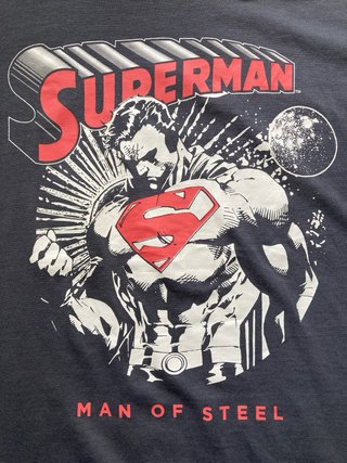 Camiseta Superman Man of Steel. NUEVA con etiqueta