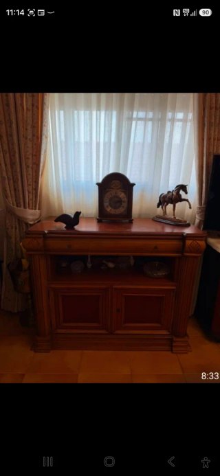 Mueble de salón de madera