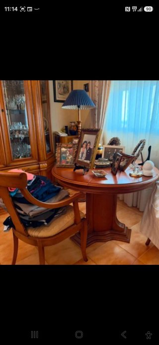 Mueble de salón de madera