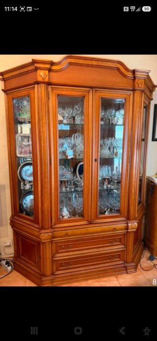 Mueble de salón de madera