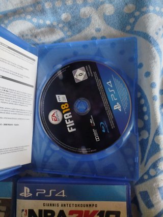 Pacchetto PS4: FIFA 16, FIFA 18, NBA 2K16, NBA 2K19