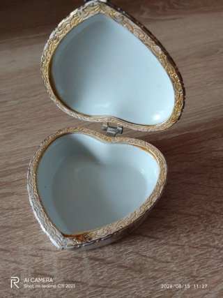 Pastillero Corazón Porcelana Antigua