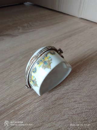Pastillero Corazón Porcelana Antigua
