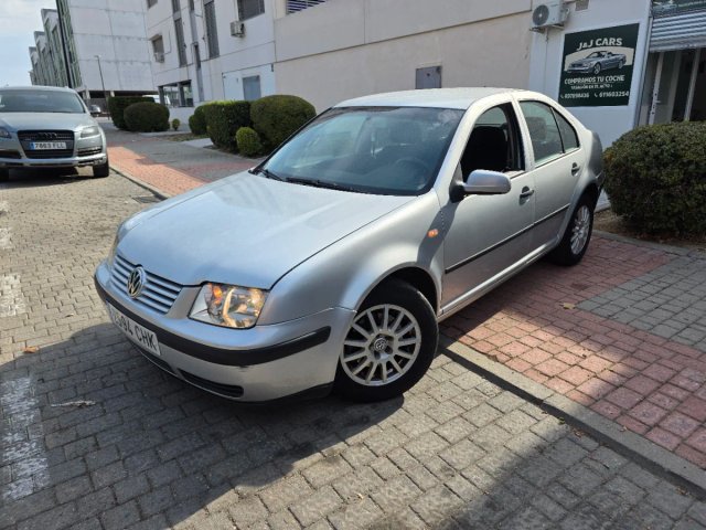 Volkswagen Bora 1.9 TDi 110 cv