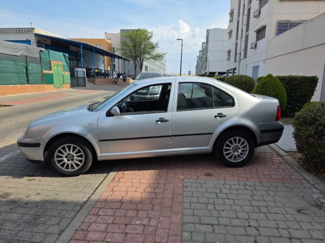 Volkswagen Bora 1.9 TDi 110 cv