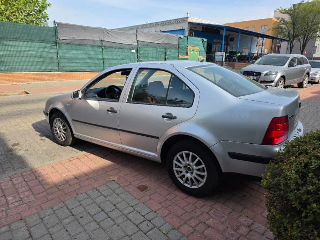 Volkswagen Bora 1.9 TDi 110 cv