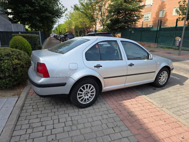 Volkswagen Bora 1.9 TDi 110 cv