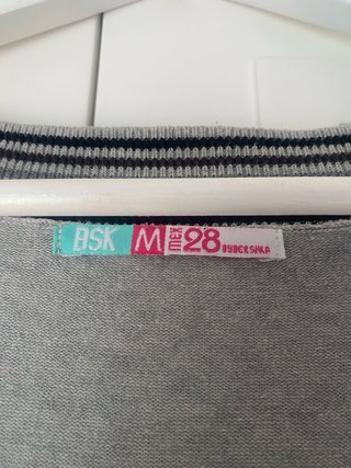Jersey Bershka gris con rayas