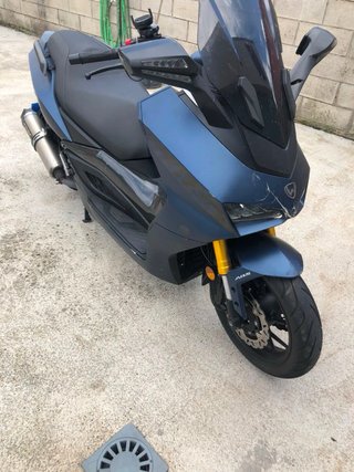 Wottan Storm-R 300 Maxi Scooter