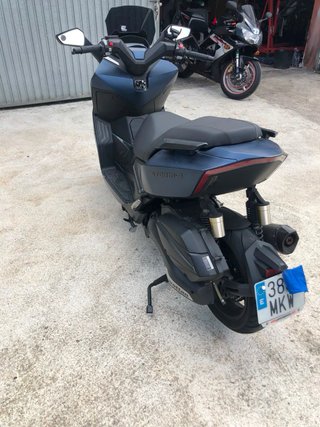 Wottan Storm-R 300 Maxi Scooter