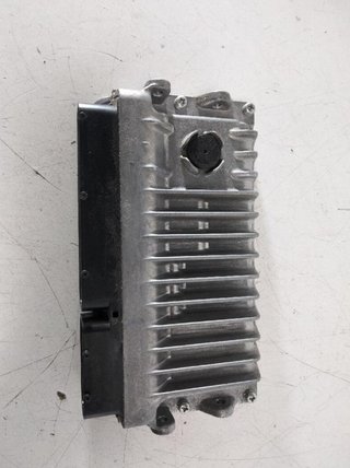 896610dt20 centralita motor toyota yaris 262409