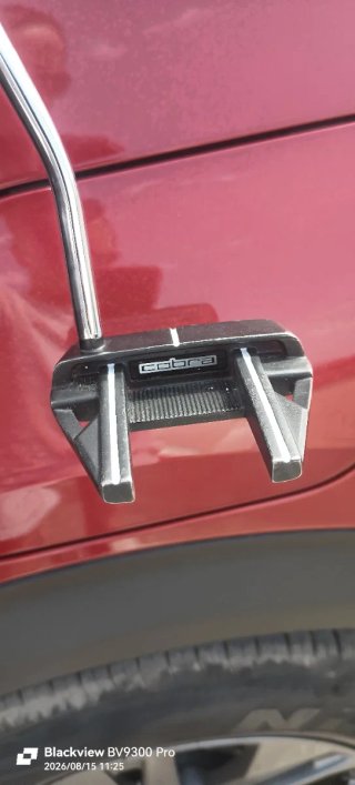 Putter Cobra King Nova 34 SuperStroke