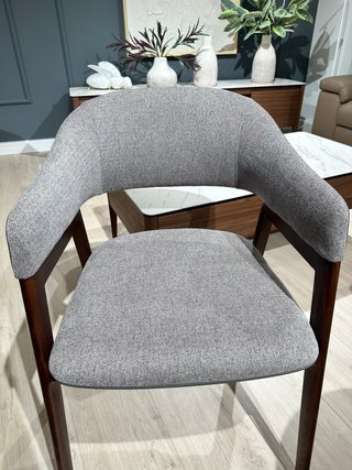 REBAJA NUEVO! Cómoda silla comedor de diseño