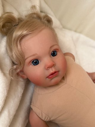 Niña reborn