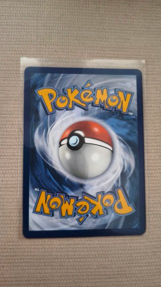 Cartas Pokémon con Top Loader